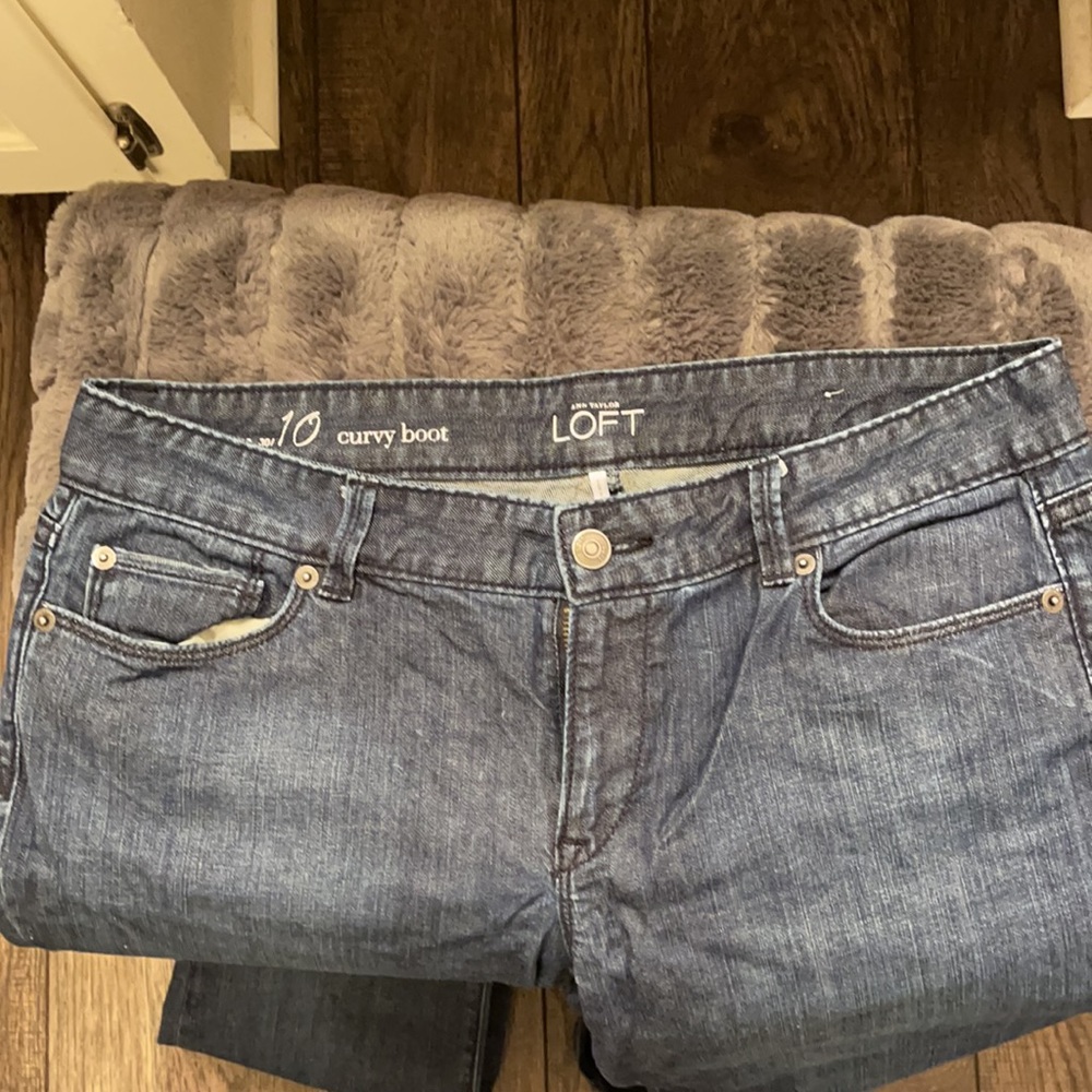 Ann Taylor Loft Curvy boot jean size 10